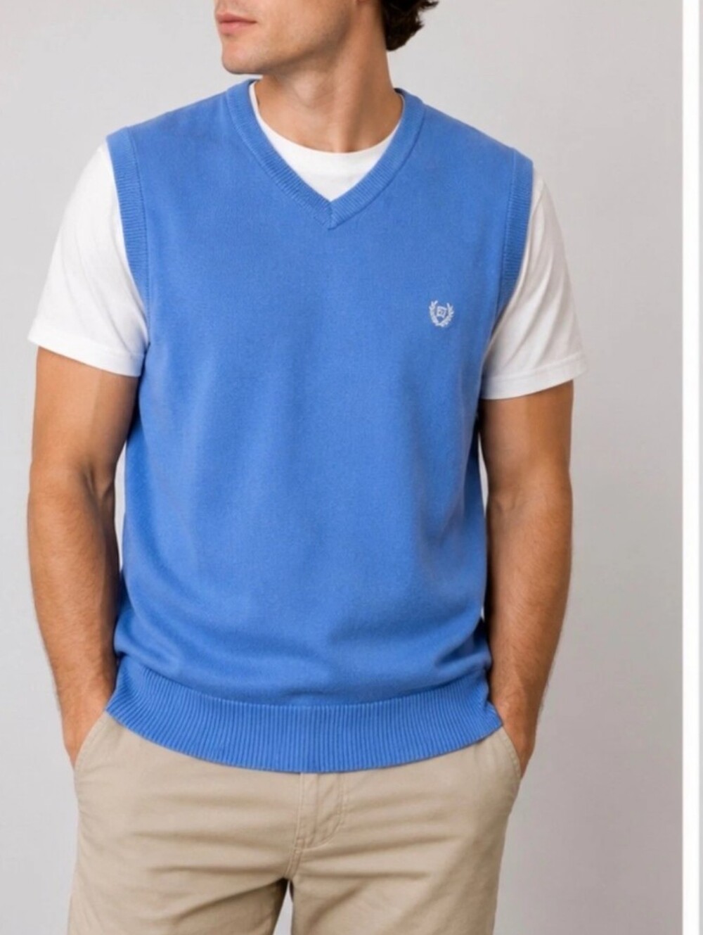 NEW. Chaps Signature Logo V-Neck Sweater Vest. Size XL Tall. Caribbean Blue